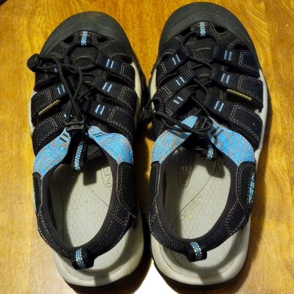 Keen Newport H2 Like New